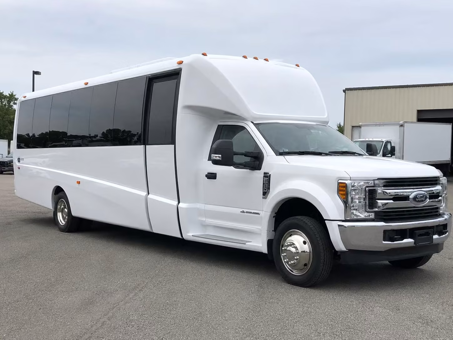 18 passenger minibus