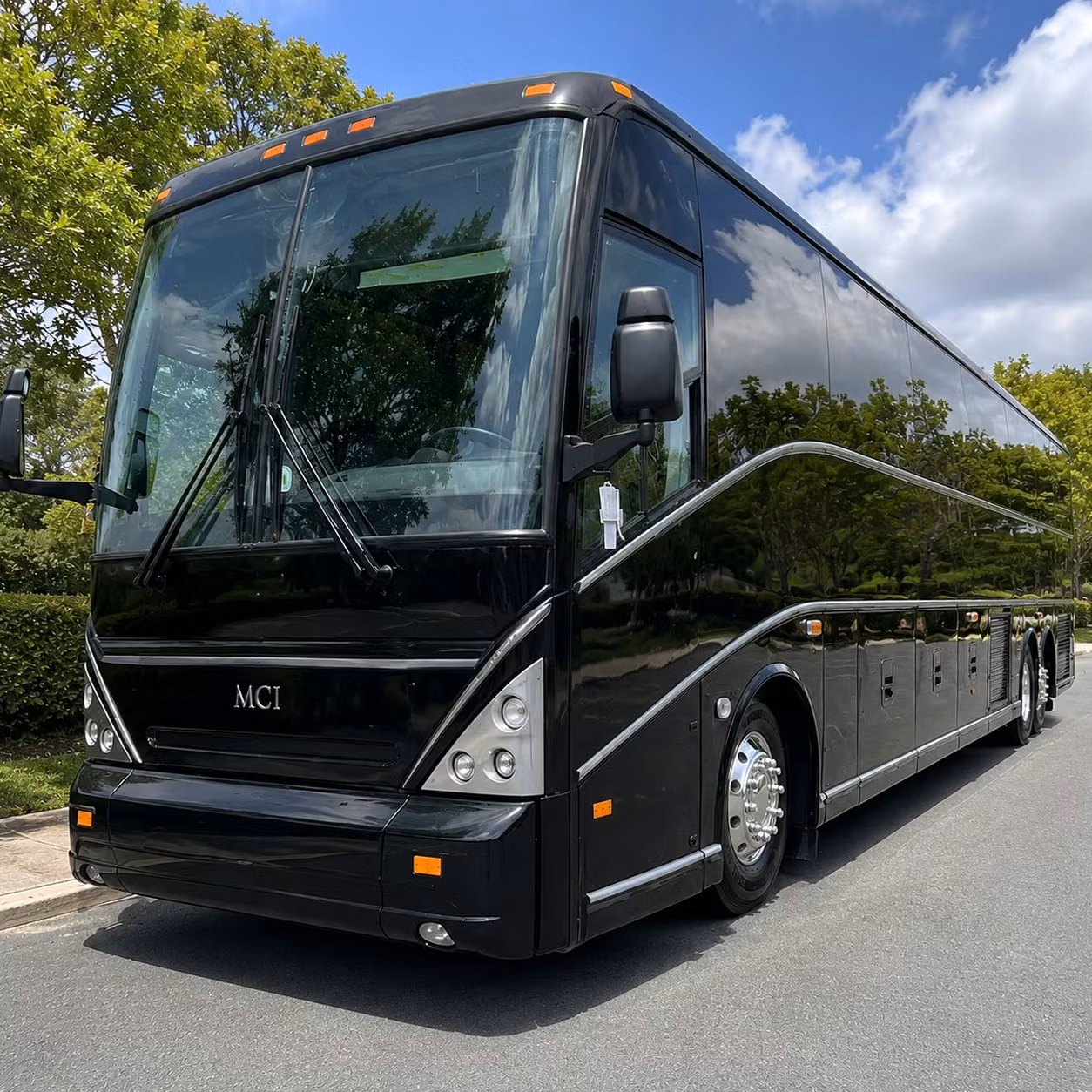 convention and event shuttle buses at the bb t pavilion and waterfront