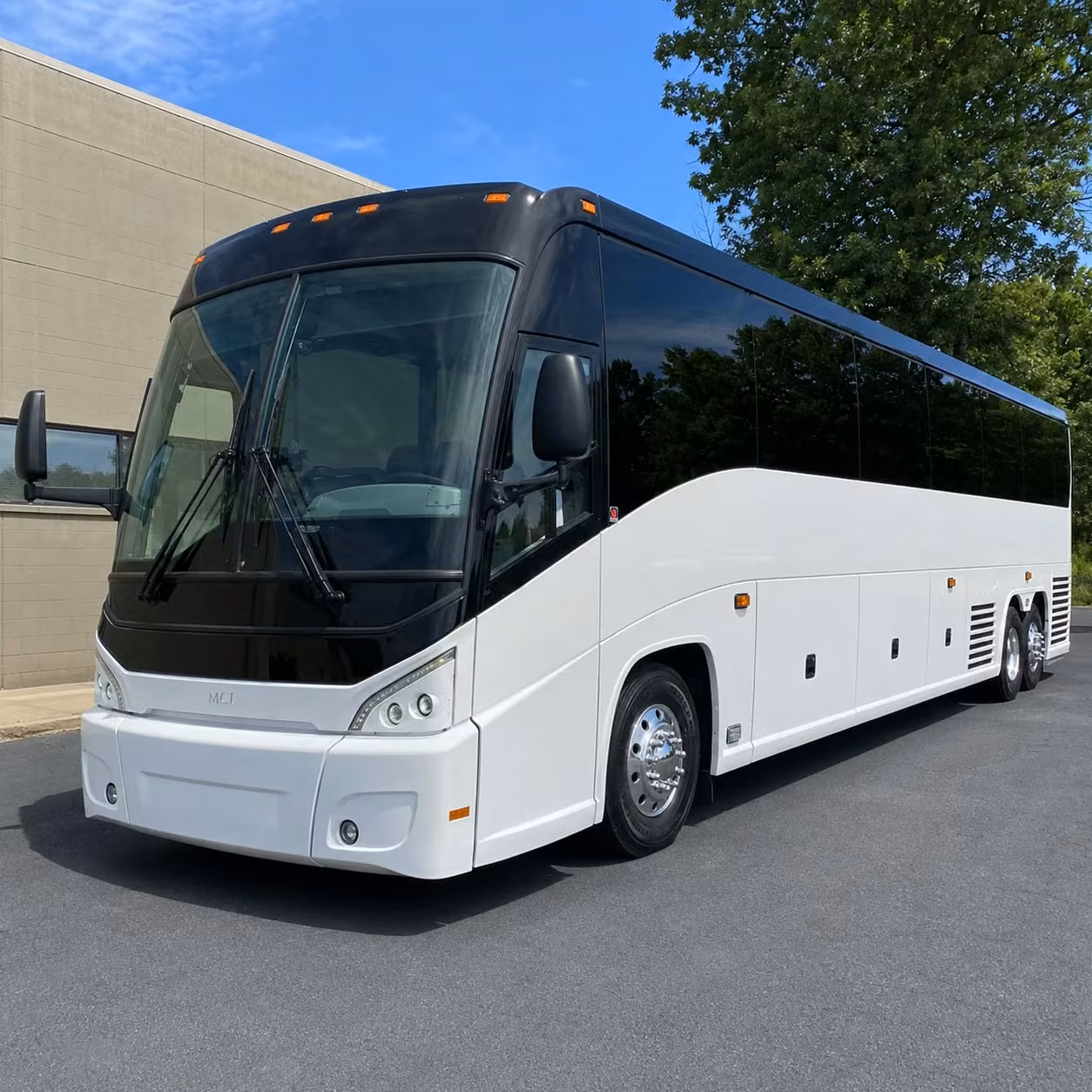 corporate and convention long distance bus rentals from camden
